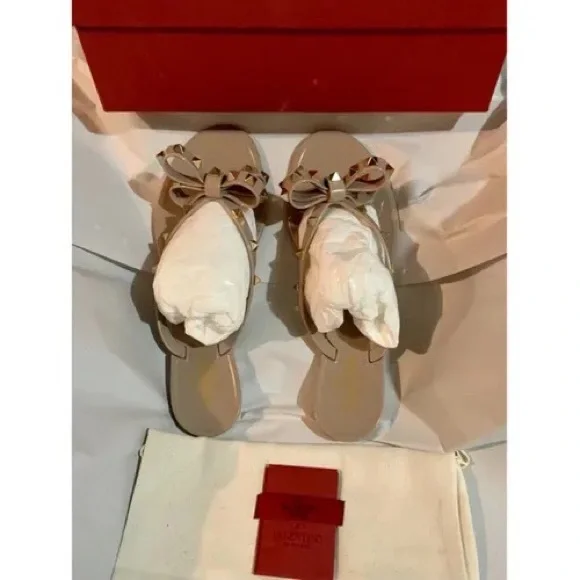 VALENTINO GARAVANI Rockstud rubber flip flops sandals - Picture 5 of 6